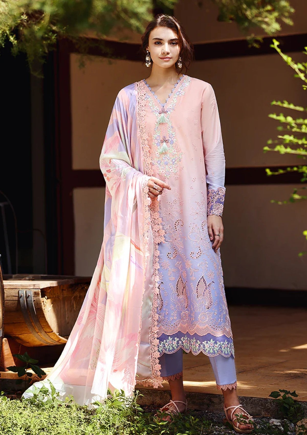 Lawn - Mushq - Solace 26 - Ombre Chikankari - MUNSS#201 - Morning Veil