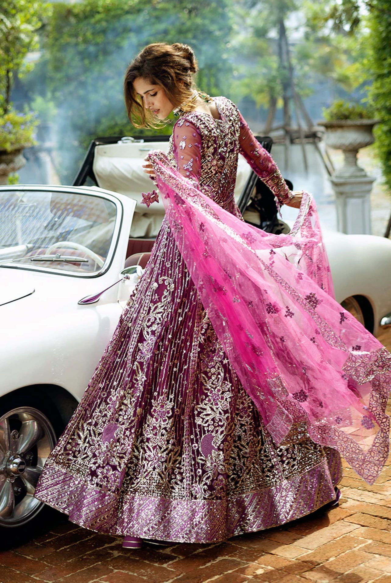 STARSTRUCK ELEGANCE