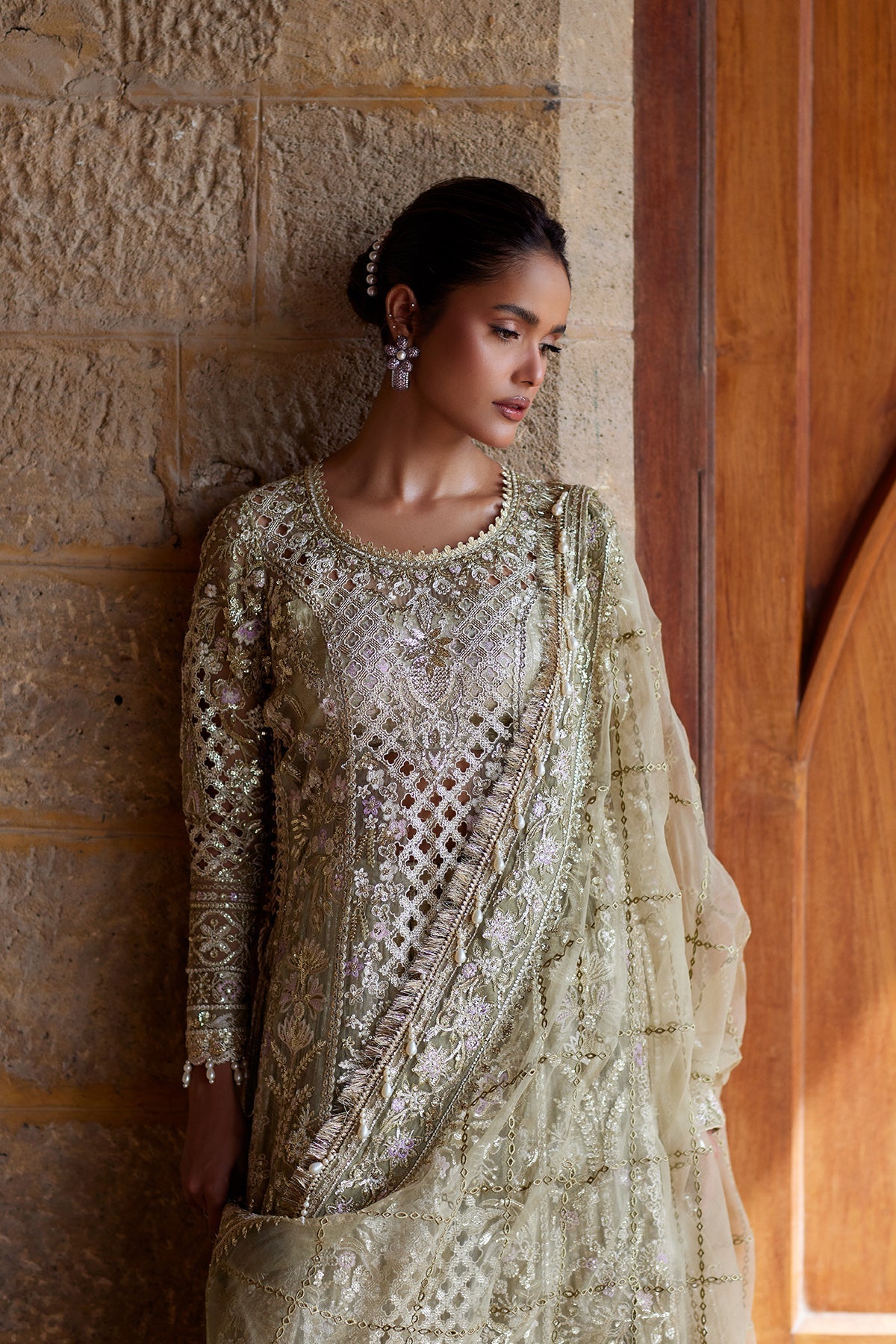 Afrozeh · Sukhan