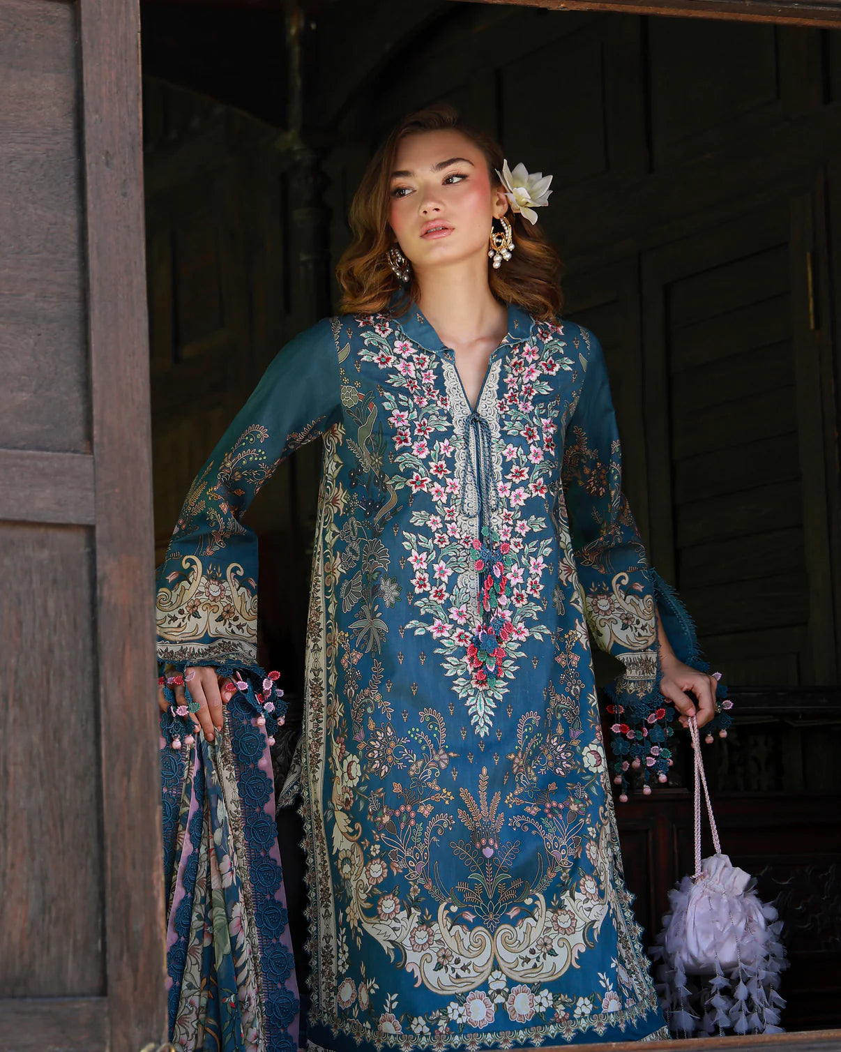 URBANE EMBROIDERED - FIORA