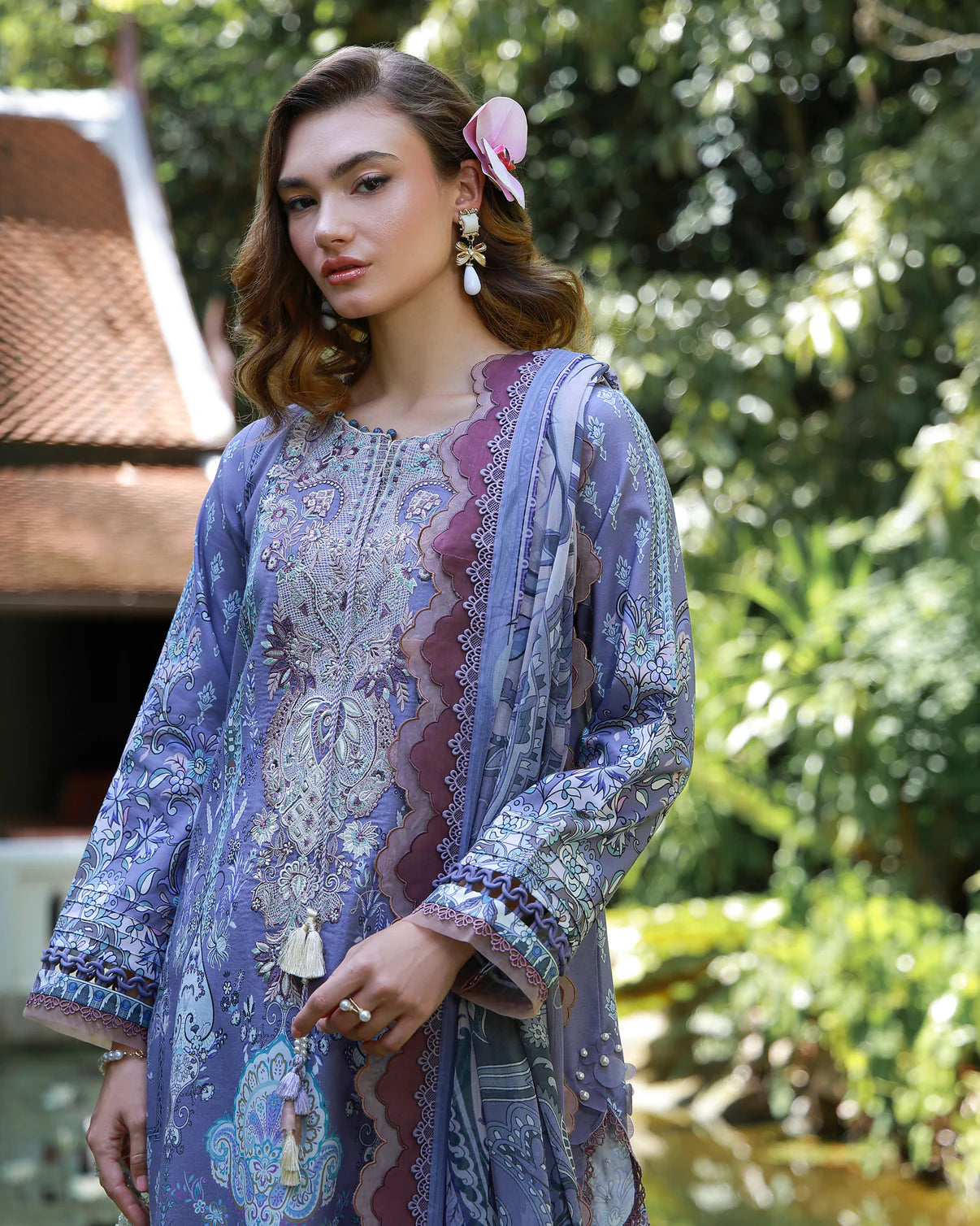 URBANE EMBROIDERED - AZMIRA