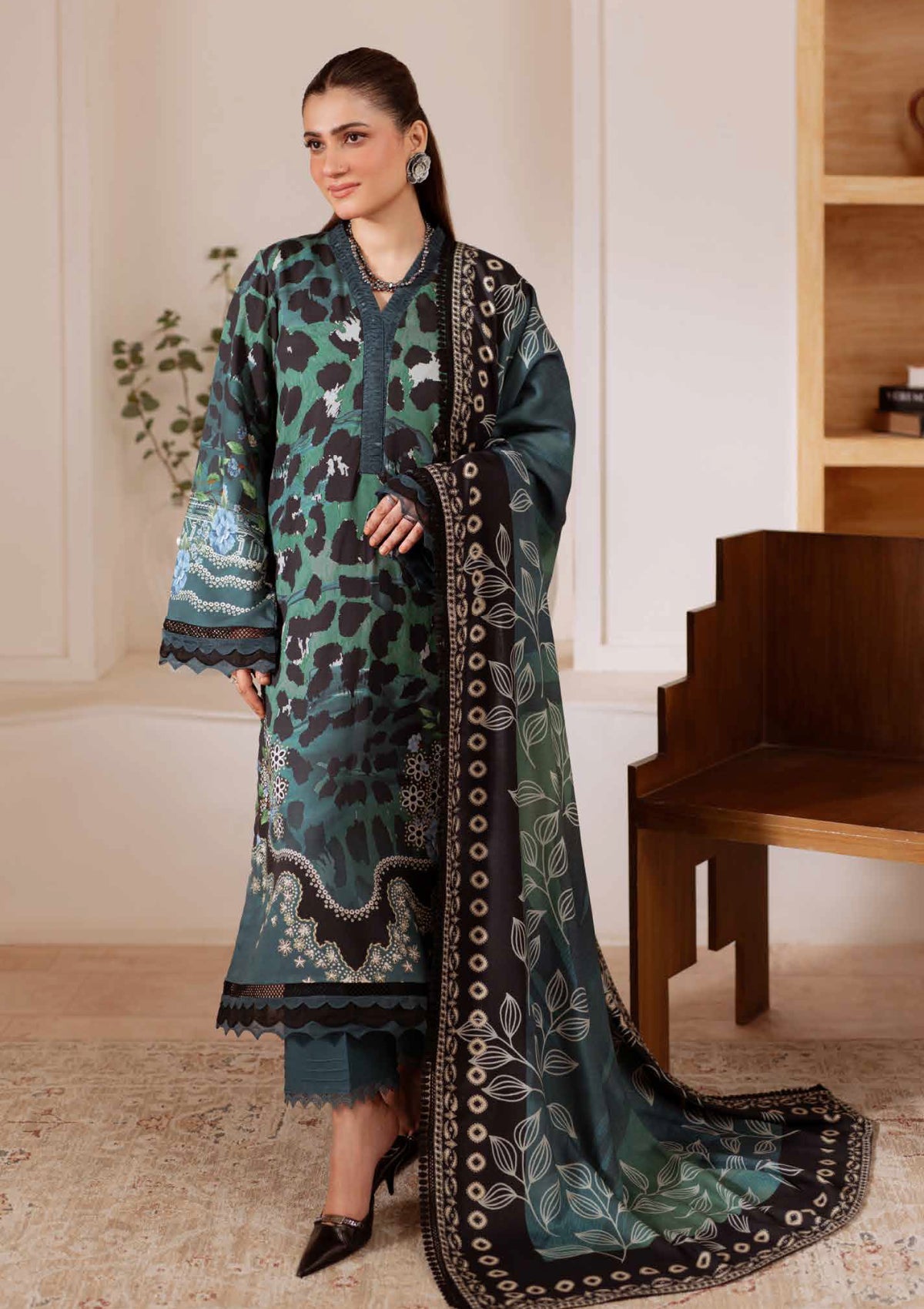 Nureh · Unstitched · SP-183