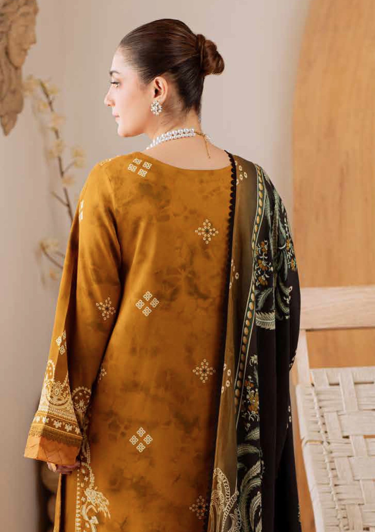 Nureh · Unstitched · SP-185