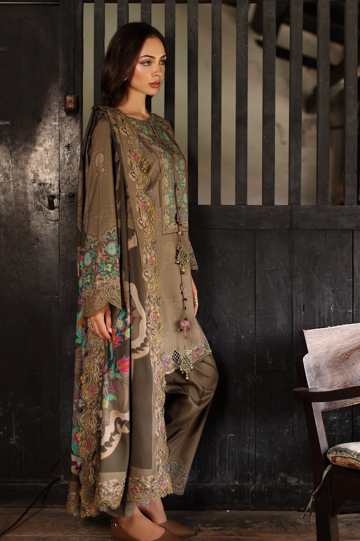 Charizma · Unstitched · ANW7-05