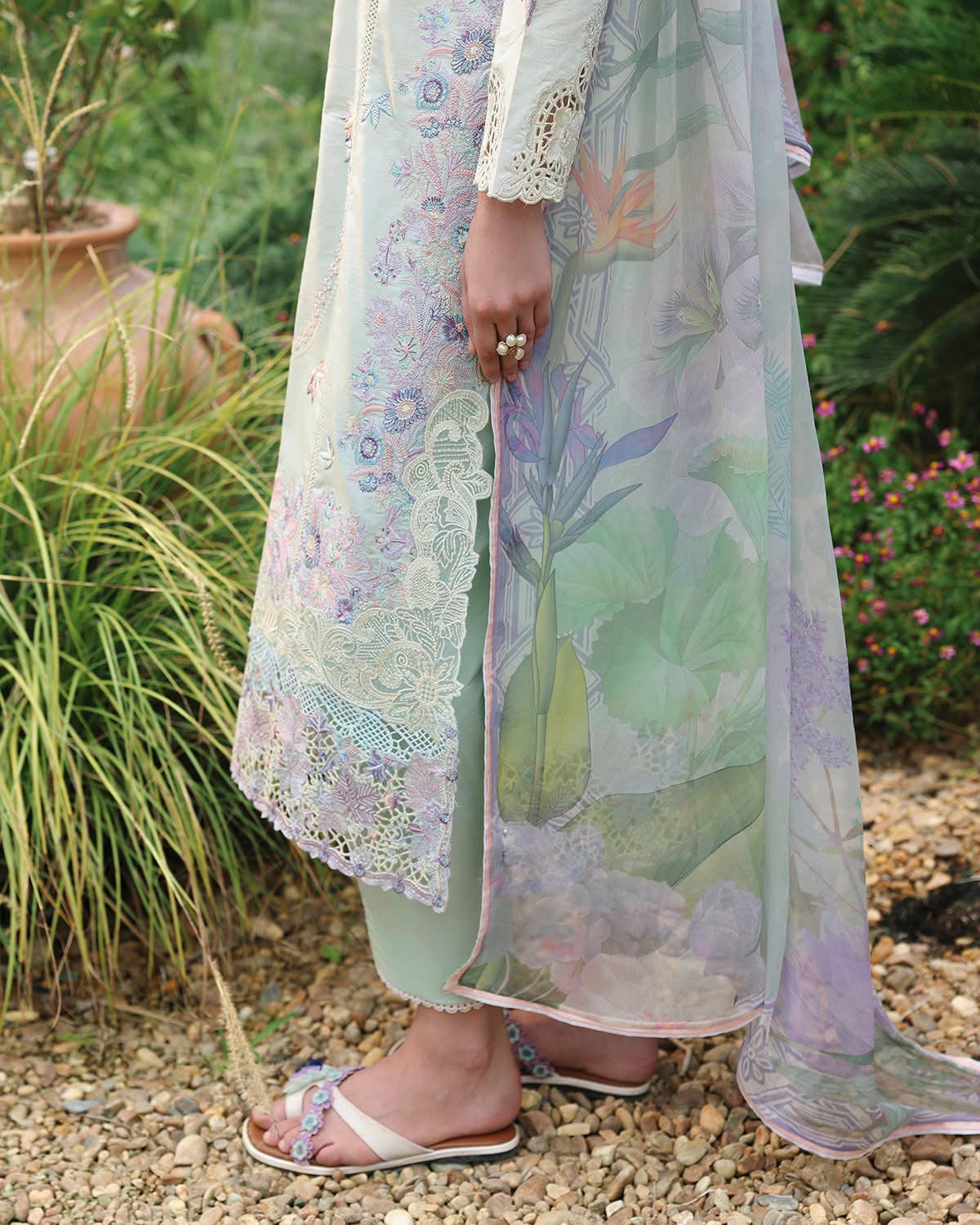 GARDEN ROYALE