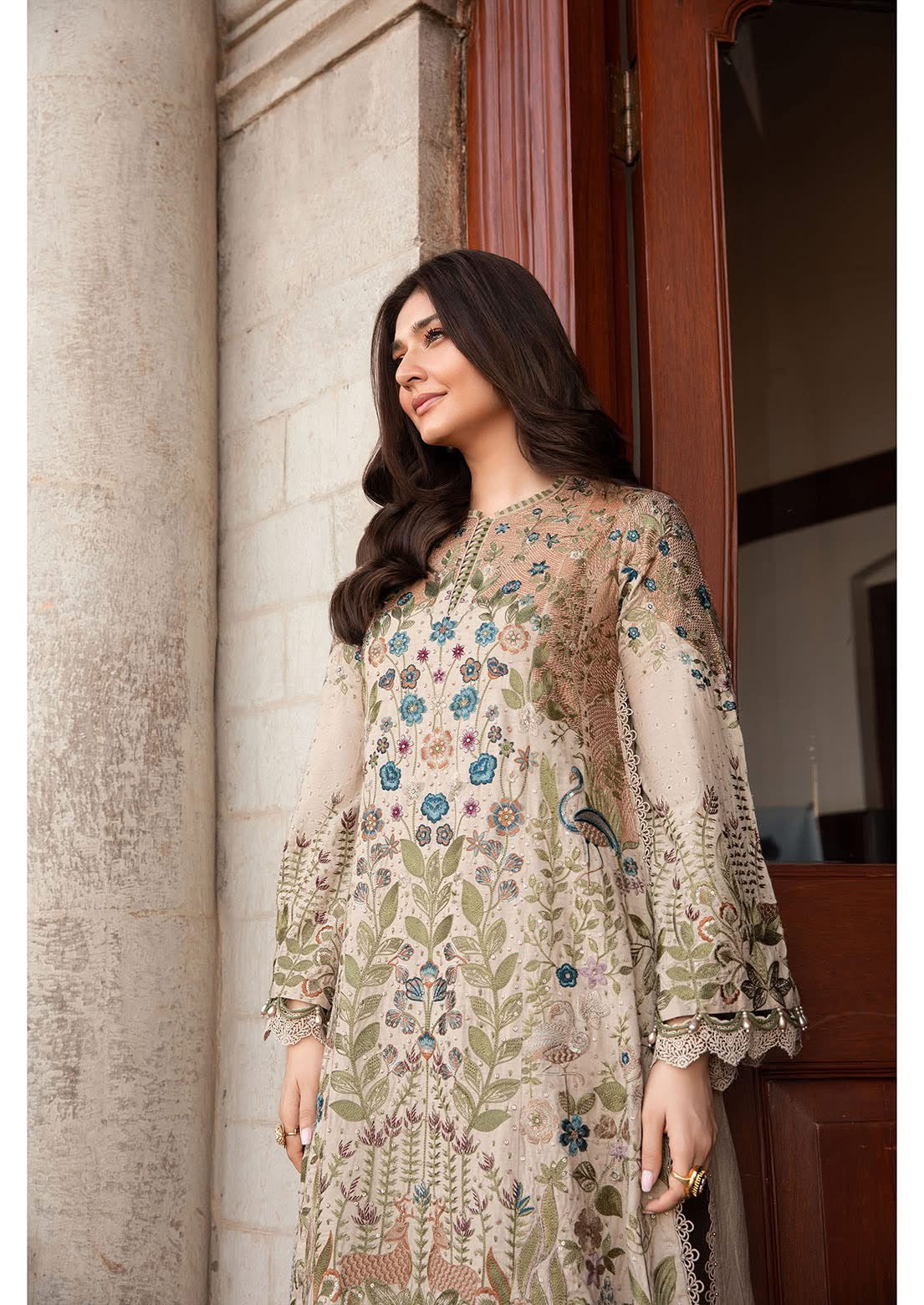 MARIA B                                  Unstitched Winter Luxe' 24 | 
Code: LN-1211