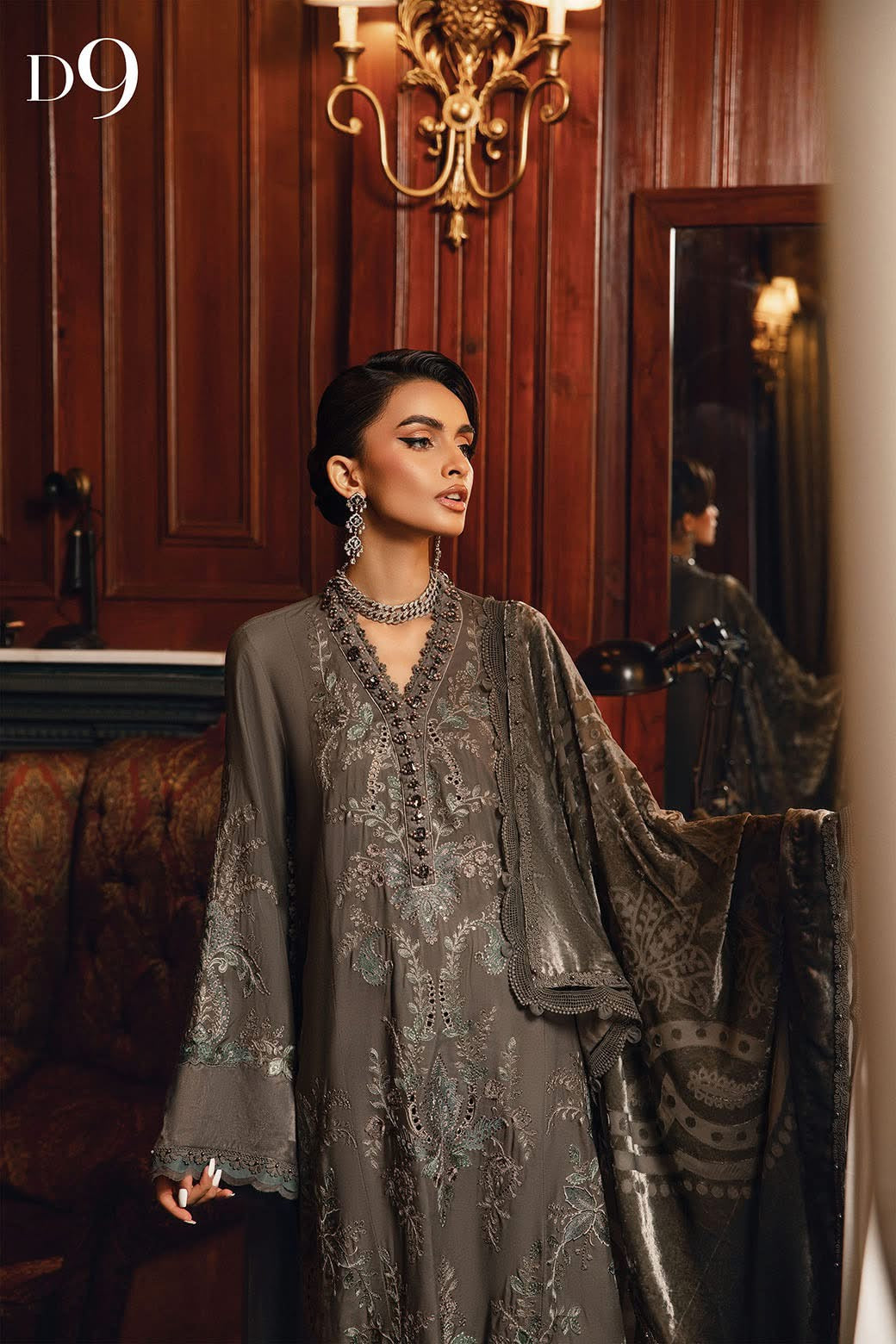MARIA.B
Unstitched Winter Luxe' 24 |
Code: LN-1209