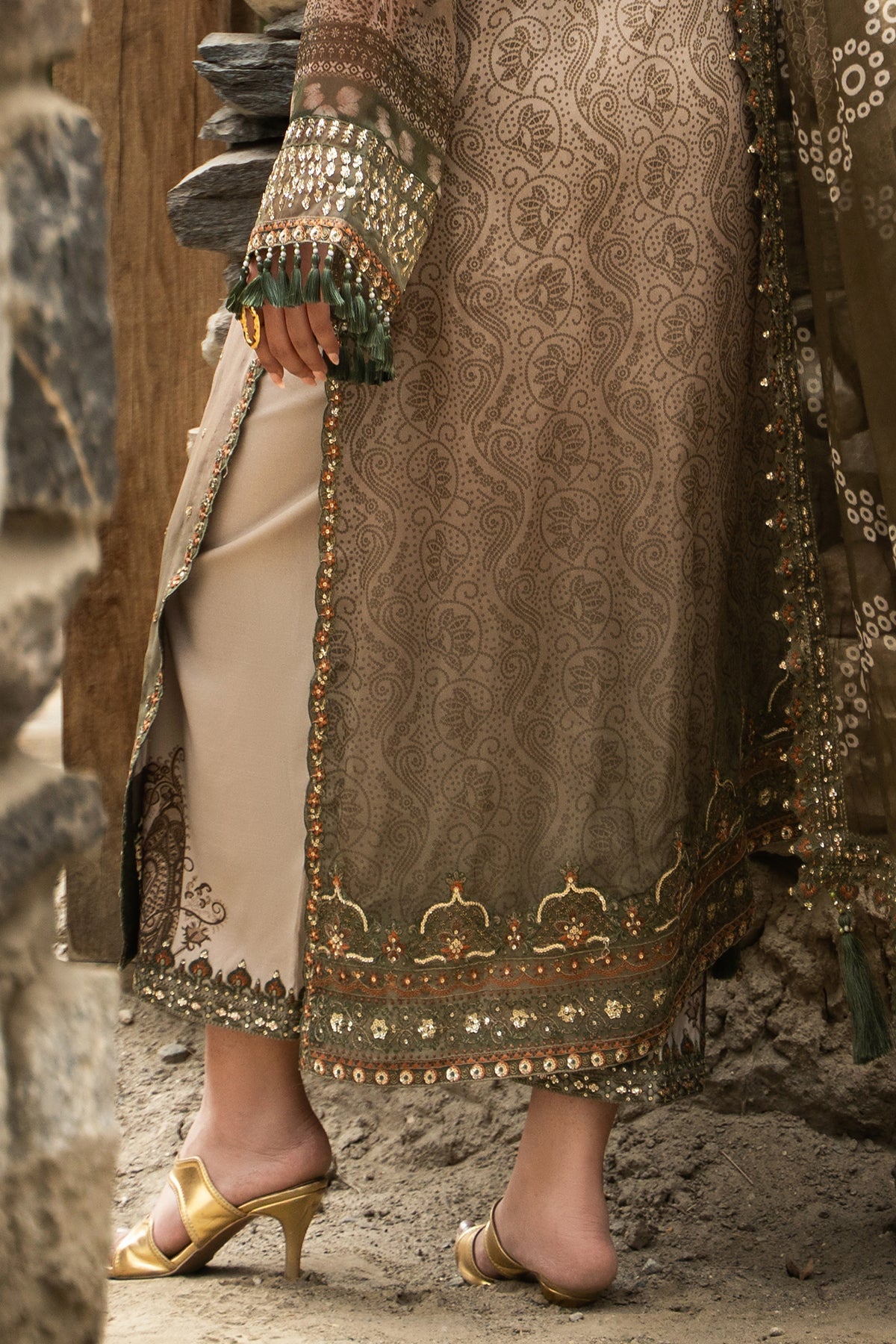 Charizma · Unstitched · VSLW6-13