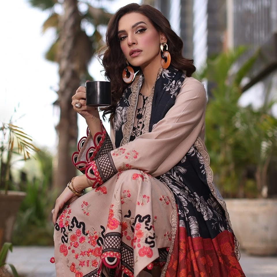 3-PC UNSTITCHED EMBROIDERED LEATHER WITH PRINTED WOOL SHAWL PS4-10