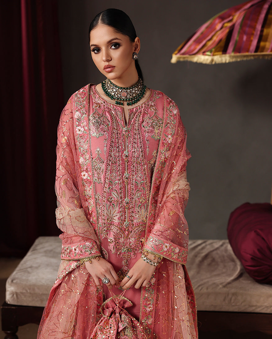 Roheenaz · Noble Allure