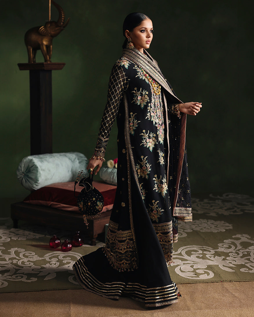 Roheenaz · Radiant Muse