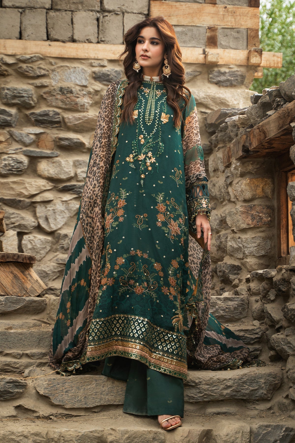 Charizma · Unstitched · VSLW6-18