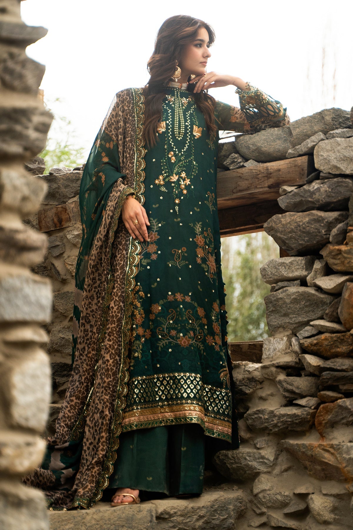 Charizma · Unstitched · VSLW6-18